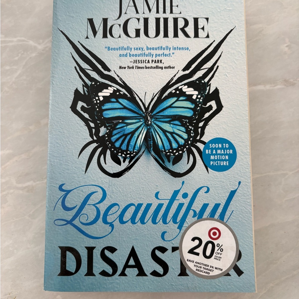 Beautiful disaster -Jamie McGuire